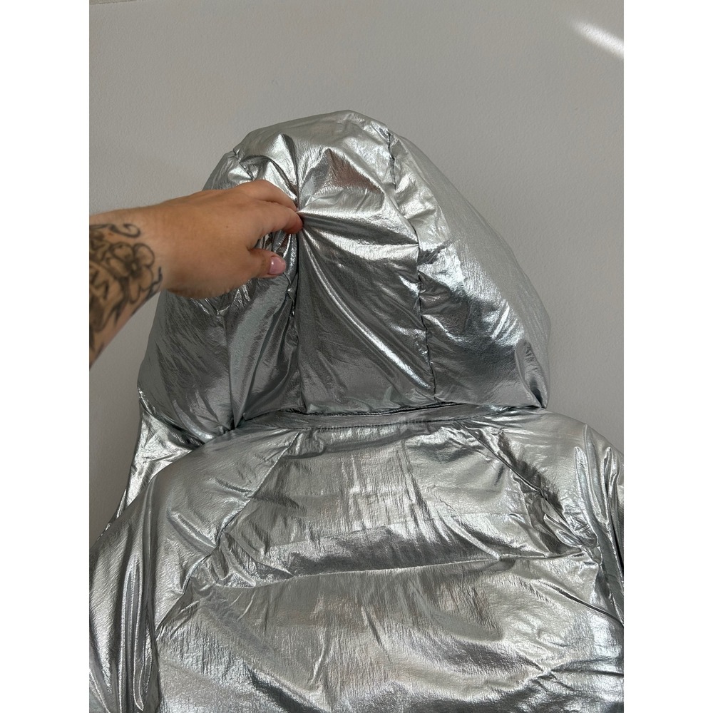 KHY Kylie Jenner Standard Puffer Jacket XXS Silver Metallic Oversized Hooded - Picture 10 of 14